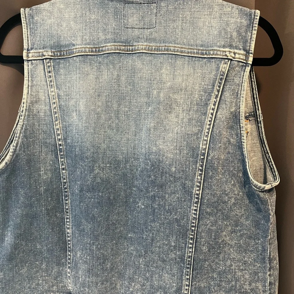 True Religion Women’s denim vest size Large Hippie Western Bohemian - Picture 2 of 6